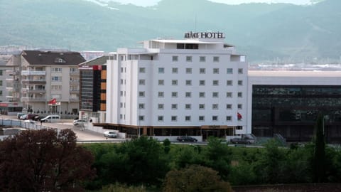 Property building, Facade/entrance, Bird's eye view