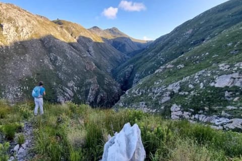 Nearby landmark, Natural landscape, Hiking, Mountain view