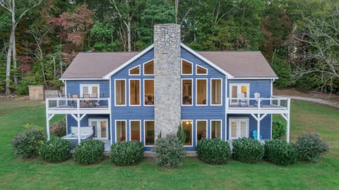 Whiskey Way Inn House in Candler