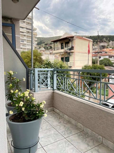 Natural landscape, View (from property/room), Balcony/Terrace, Balcony/Terrace, City view, City view, Mountain view