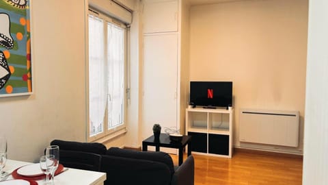 Le Distingué Central - Gare Apartment in Bourgogne-Franche-Comté