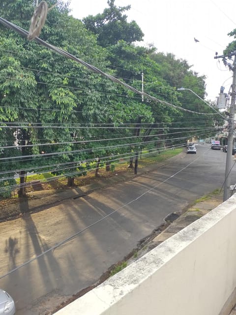 Garden view, Street view