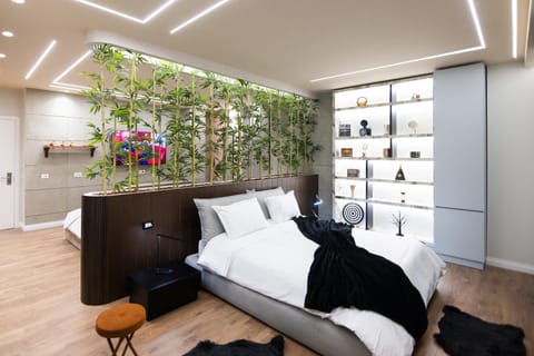 Bed, Living room, Photo of the whole room, Seating area, Bedroom, towels, wardrobe