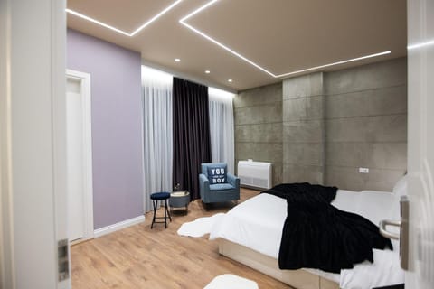 Bed, Balcony/Terrace, Living room, Photo of the whole room, Seating area, Bedroom