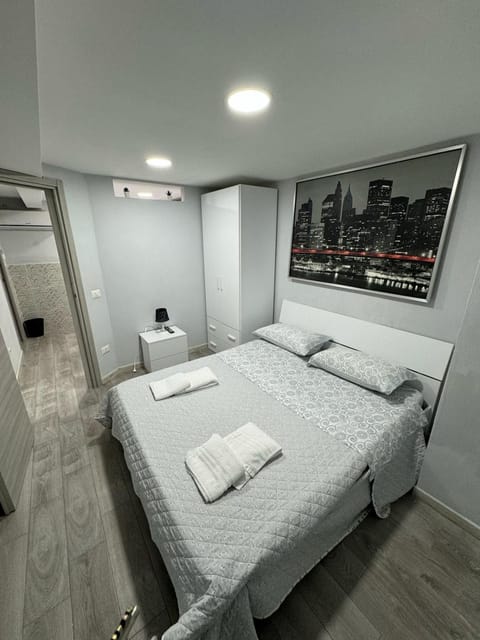 Bed, Photo of the whole room, Bedroom, towels, wardrobe