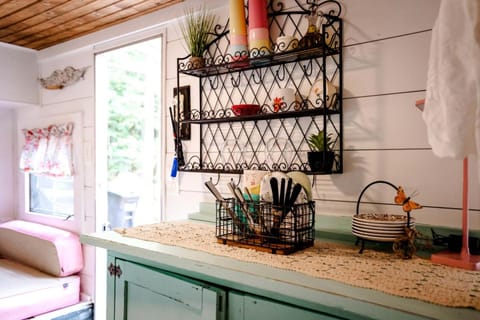 Unforgettable Glamping Caravan Rental in North Carolina for Intimate Weekends Away in Franklin House in Franklin