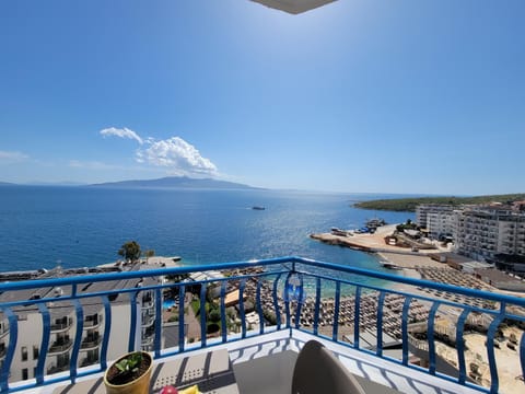 Natural landscape, View (from property/room), Balcony/Terrace, Beach, Sea view