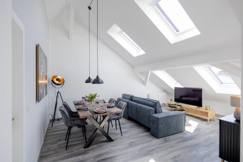Living room, Food