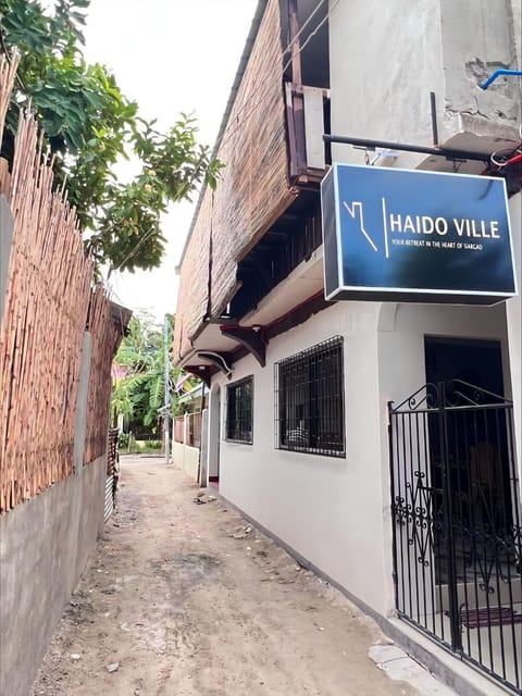 Property building, Property logo or sign, Street view