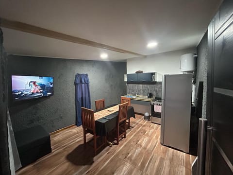TV and multimedia, Kitchen or kitchenette, Dining area