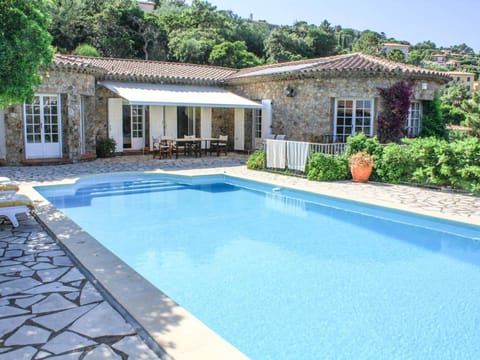 Villa calme aux Issambres jusqu'à 8 pers. - FR-1-768-117 Villa in Roquebrune-sur-Argens