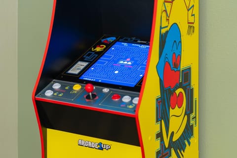 Lakefront Haven with Hot Tub and Gym House in Branson