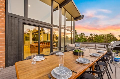 The Speakeasy - Sauna, Cold Plunge and Hot Tub House in Sedona