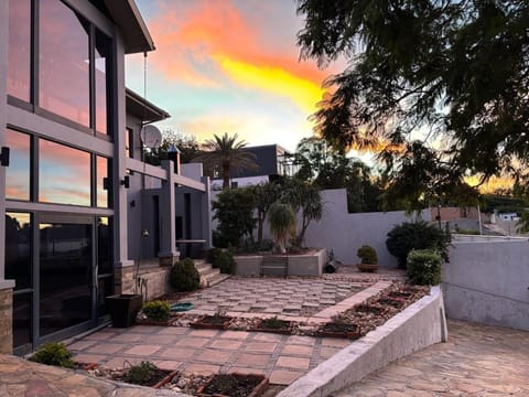 Property building, Day, Garden, Garden view