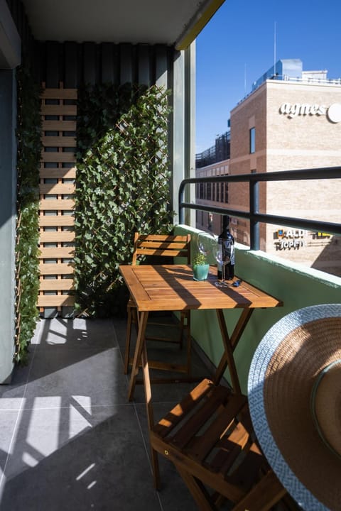 Day, View (from property/room), Balcony/Terrace, Dining area
