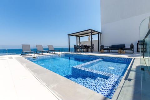 Pool view, Sea view, Swimming pool