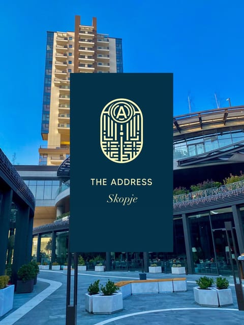 Property building, Day, Property logo or sign, Logo/Certificate/Sign, Street view, Parking