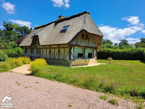 Property building, Natural landscape, Garden, Garden view