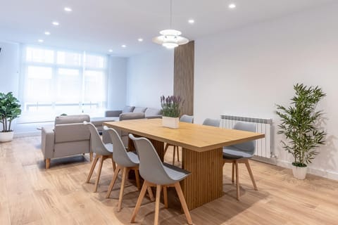 Living room, Dining area