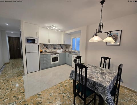 Desigual apartamento con 3 AC Apartment in Gandia