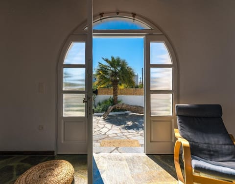 Plane Tree Villa in Parikia Villa in Paros