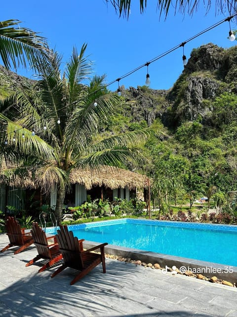 Day, Natural landscape, Pool view, sunbed