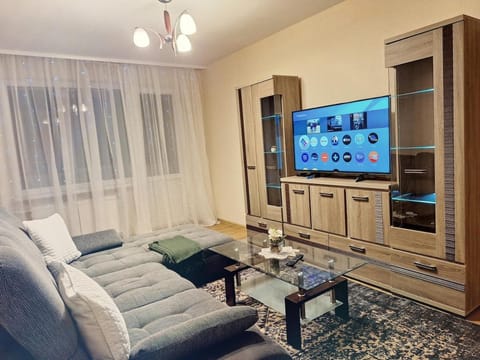 Communal lounge/ TV room, Living room, Seating area