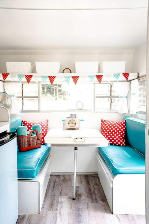 Dream Glamping at Adult-Only Vintage Camper Destination in Franklin, North Carolina House in Franklin