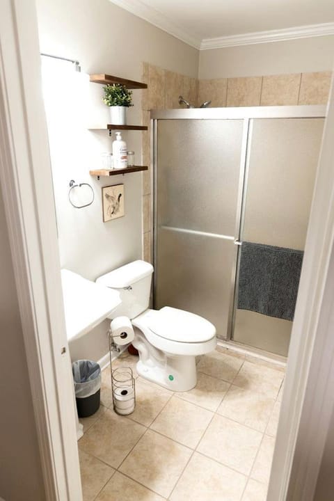 Family Lake Glamping for an Outdoor Adventure in Tupelo, Mississippi House in Mississippi