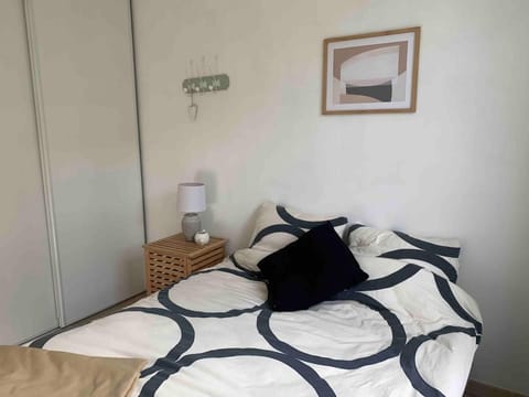 Disneyland 10 minutes Paris 35 minutes Apartment in Bussy-Saint-Georges