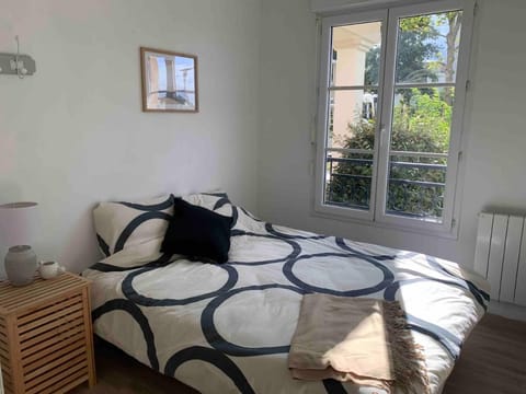 Disneyland 10 minutes Paris 35 minutes Apartment in Bussy-Saint-Georges