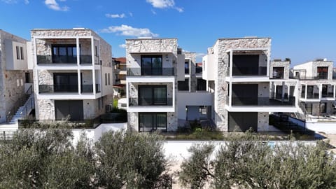 Property building, Day