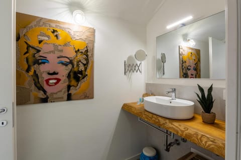 Shower, Bathroom, bidet