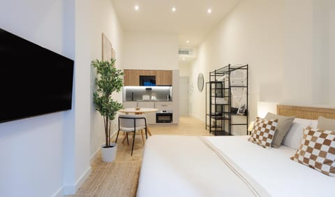 Kitchen or kitchenette, Bedroom