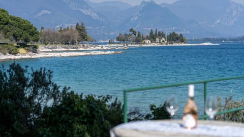 Day, Natural landscape, Beach, Lake view, Mountain view