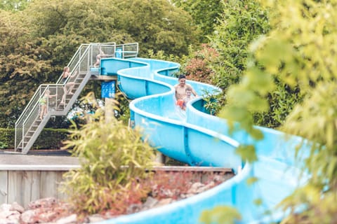 Aqua park, Swimming pool