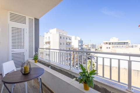 Property building, Patio, Day, View (from property/room), Balcony/Terrace, City view