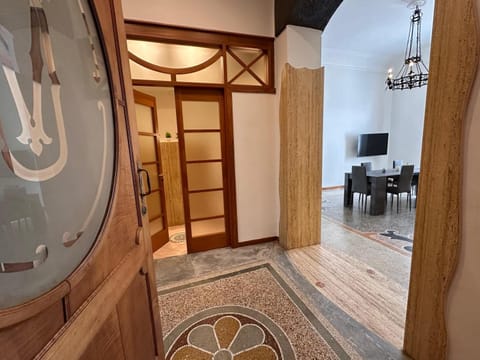 TV and multimedia, Living room, Seating area, furniture