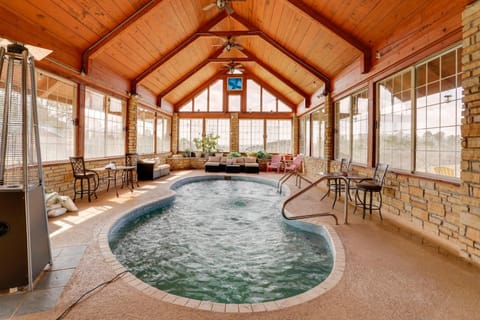 366 Shared Acres, Lake Access Ozark Getaway! House in Fairfield Bay