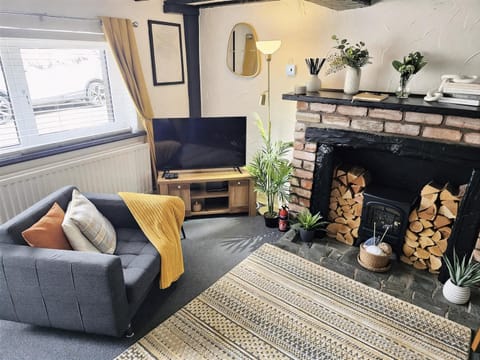 Seating area, flat iron