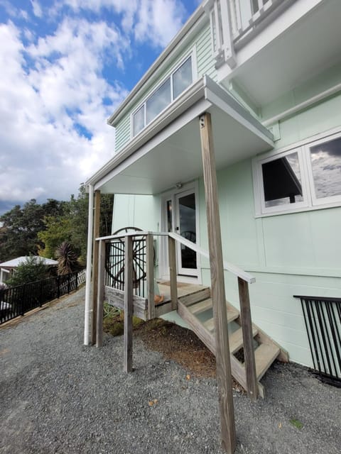 Property building, Balcony/Terrace