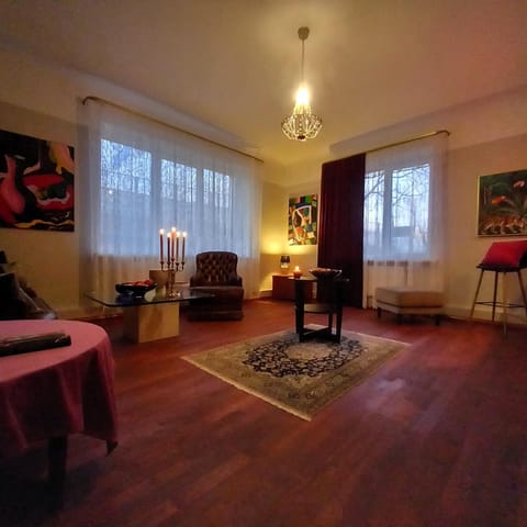 Seating area