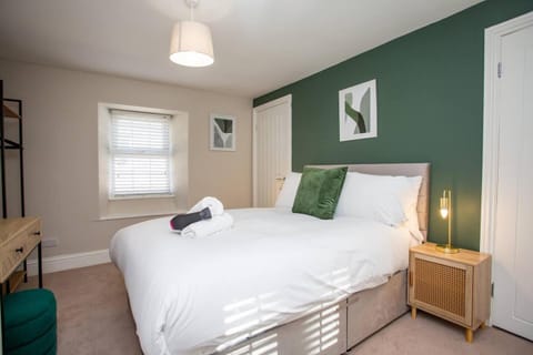 Vacant Nests Castle Hill Wi-Fi Village House in Haltwhistle