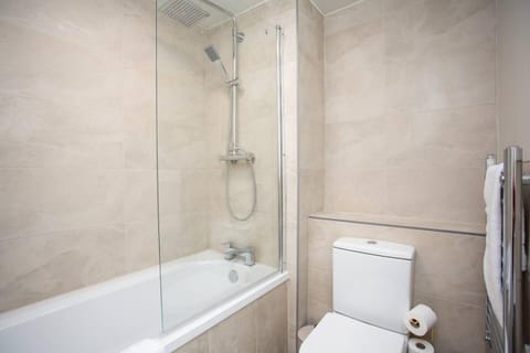 Vacant Nests Castle Hill Wi-Fi Village House in Haltwhistle