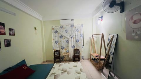 Living room, Photo of the whole room, Seating area, Bedroom