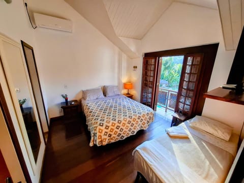 Bed, Photo of the whole room, Bedroom, towels, air conditioner