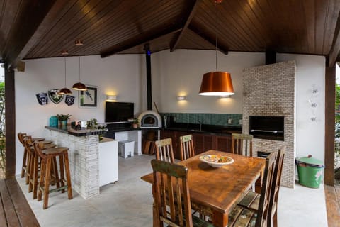 Beach House in Búzios with Gourmet Area | CE 30 House in Armacao dos Buzios