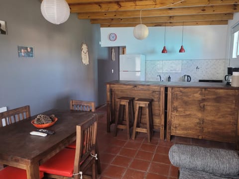 Kitchen or kitchenette, Seating area