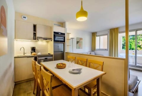 Villa Livia - Citea - Groupe Pierre & Vacances Tourisme Piscine et mer à proximité - Résidence rénovée Vacation rental in Cannes