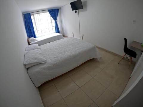 TV and multimedia, Photo of the whole room, Bedroom